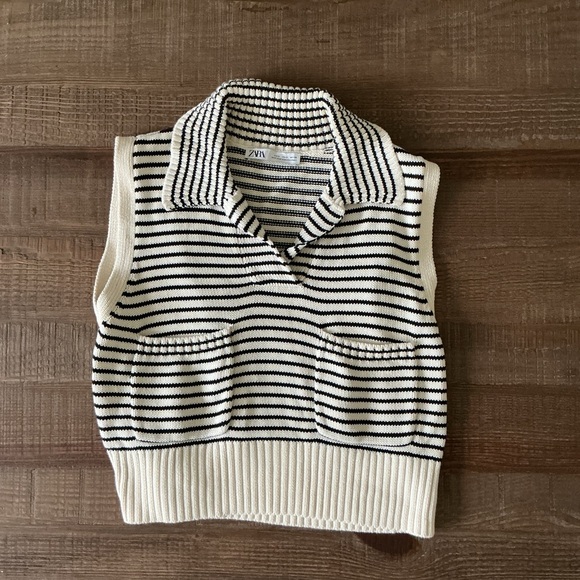 Zara Black and White Striped Knit Top Front Pockets and Collar - Picture 1 of 7